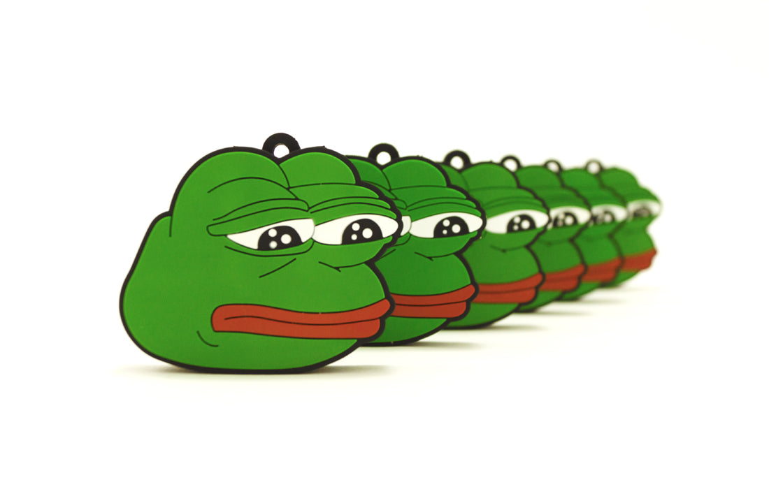 Pepe the Frog USB 3.1 flash drives set, multiple green frog head charms with loops.