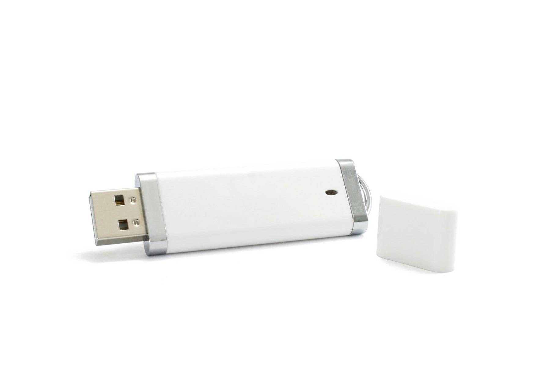 USB 3.1 flash drive with USB plug fully exposed; unprinted white metal body