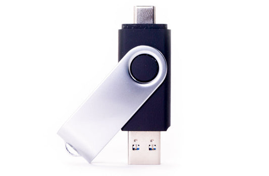 Dual USB 3.1 flash drive with silver metal body and black housing