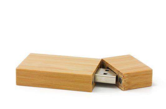 Wooden USB 3.1 flash drive with silver USB connector, light bamboo finish.